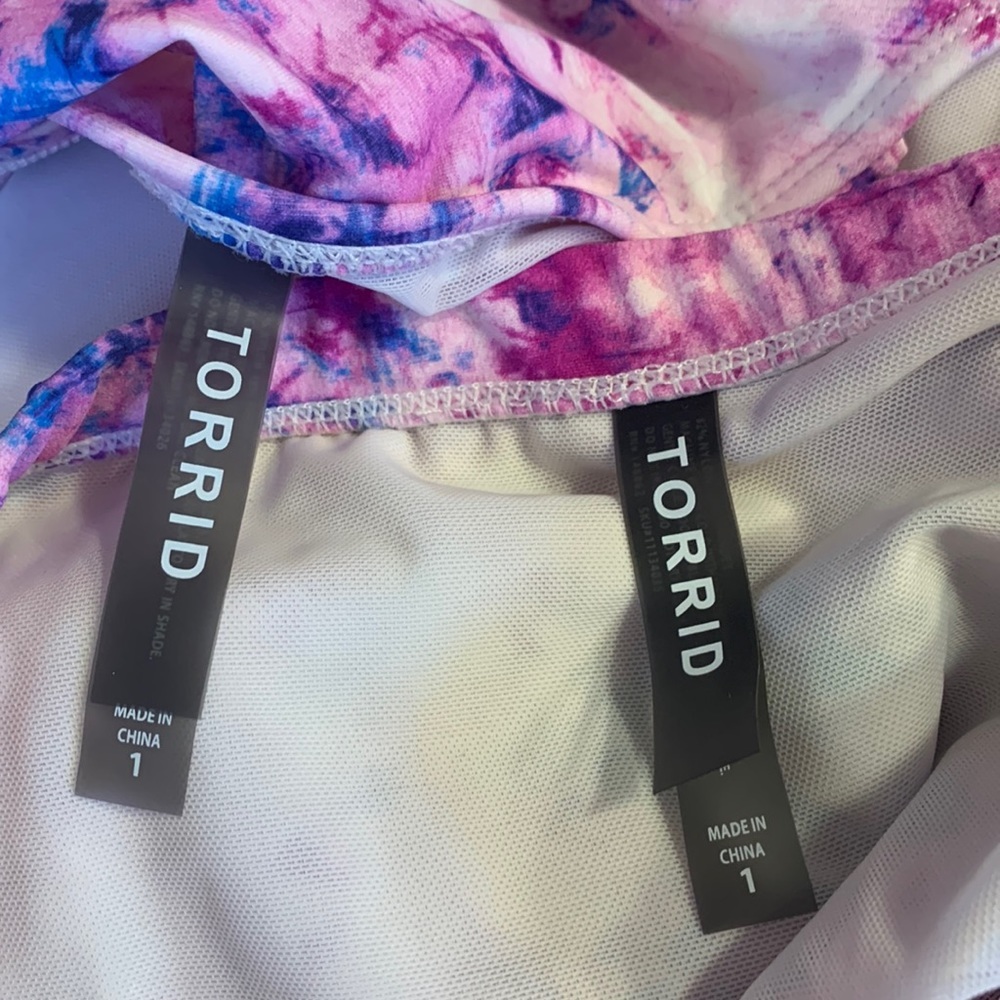 TORRID pink purple tie dye flounce matching bikini set, 1X. - Picture 2 of 8